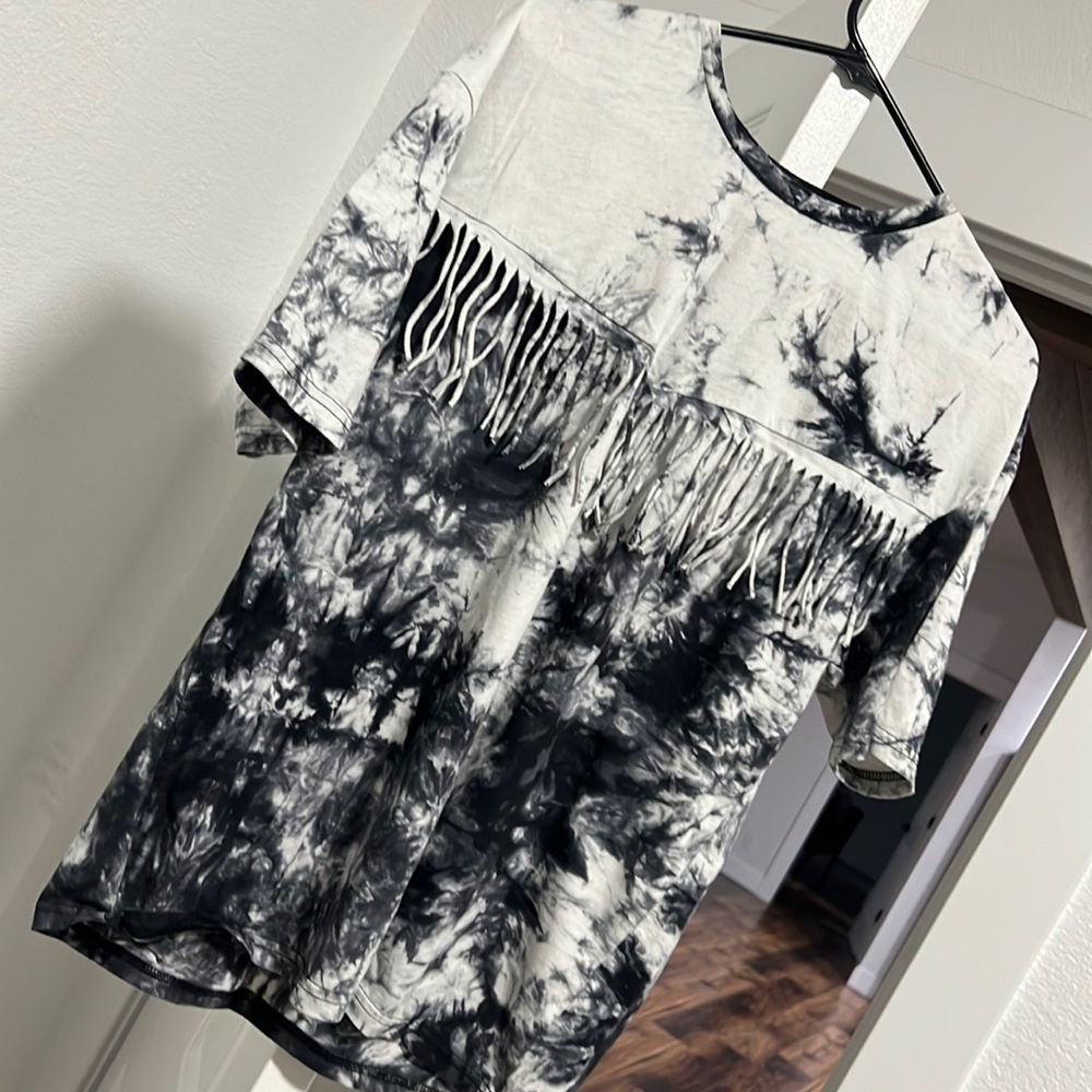 Fringe tie dye t shirt, fits like M